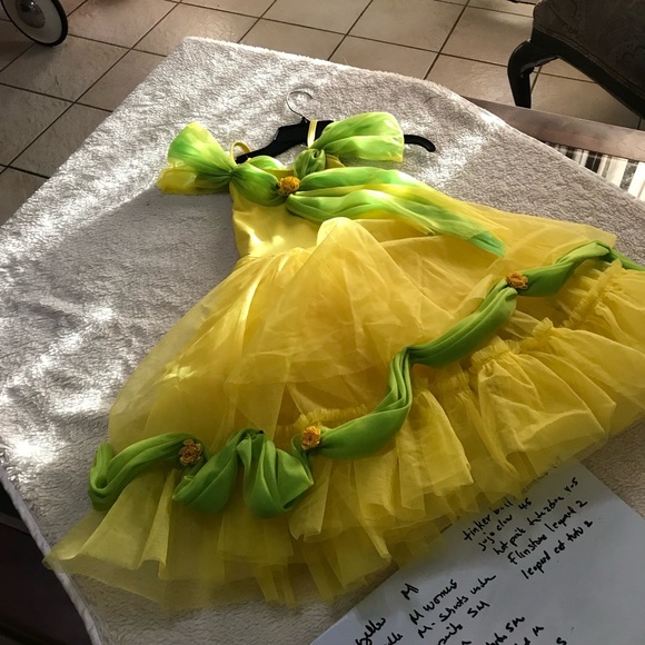 Other - Yellow Fluffy Dress! Dance costumes